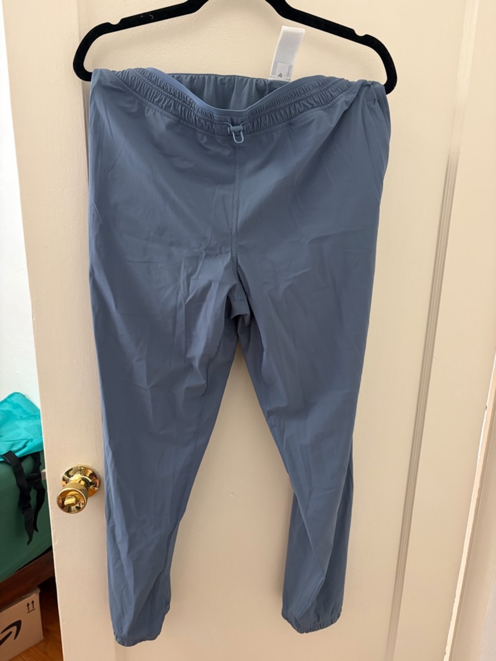 Athleta crosstrain pant size M